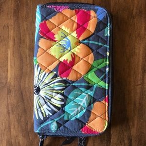 Vera Bradley Zip Around Wallet in Jazzy Blooms